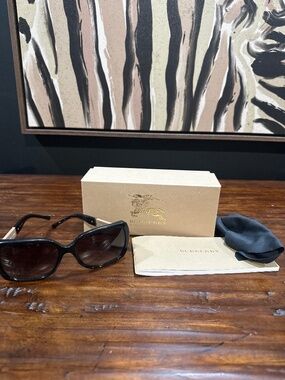 Burberry Sunglasses still sold in stores